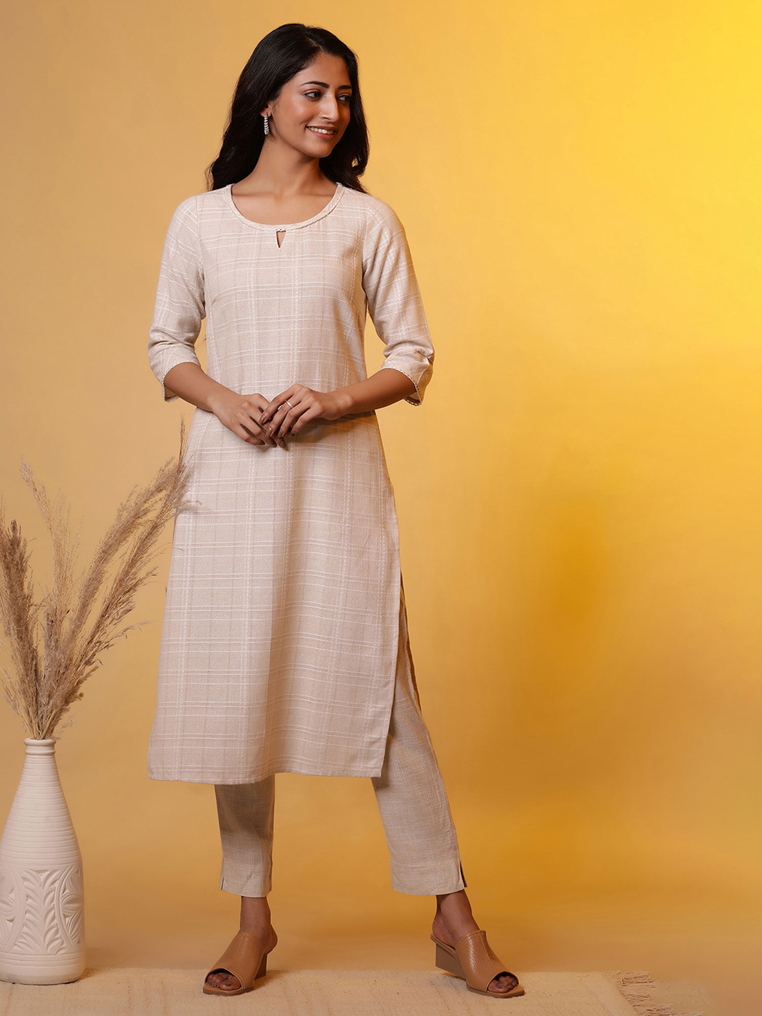 Women Beige Checks Rayon Kurta